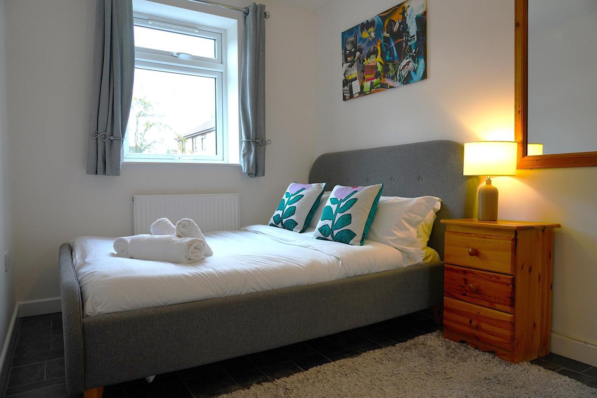 Sleeps 10, Free Parking, Close To Science Park, King Size Bed Milton  Екстериор снимка