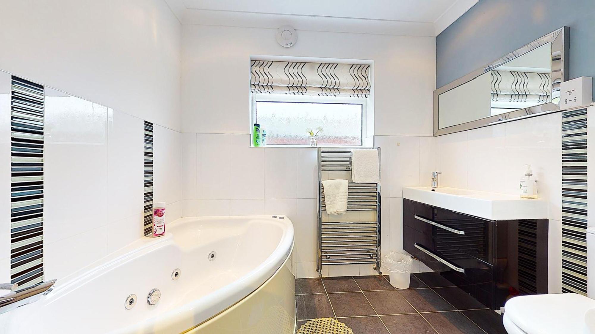 Sleeps 10, Free Parking, Close To Science Park, King Size Bed Milton  Екстериор снимка